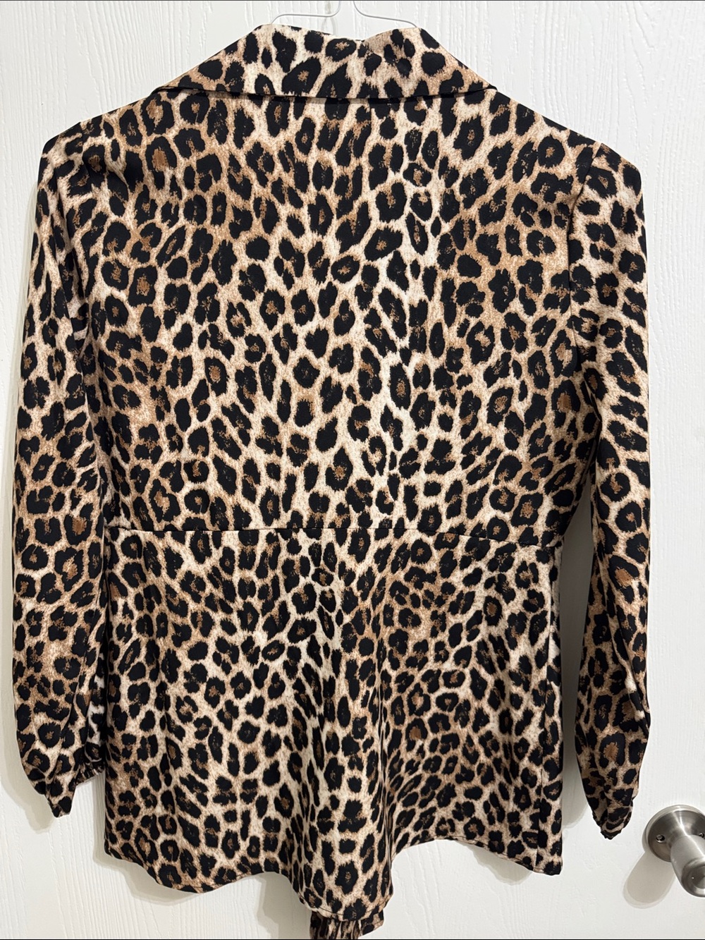 Allegra K Leopard Print Blouse Women’s Small V Neck Tie Front Long Sleeve NWOT. - Picture 15 of 15